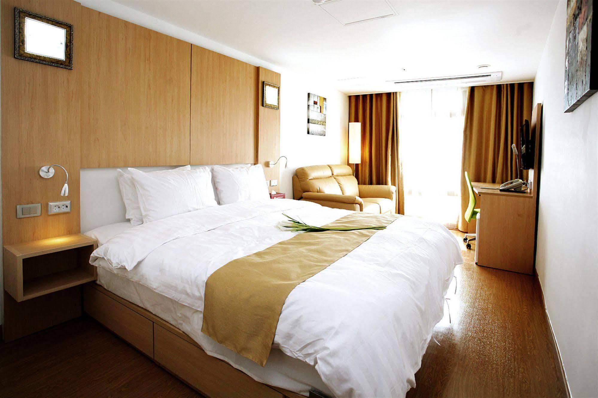 Gunsan Apple Tree Hotel 外观 照片