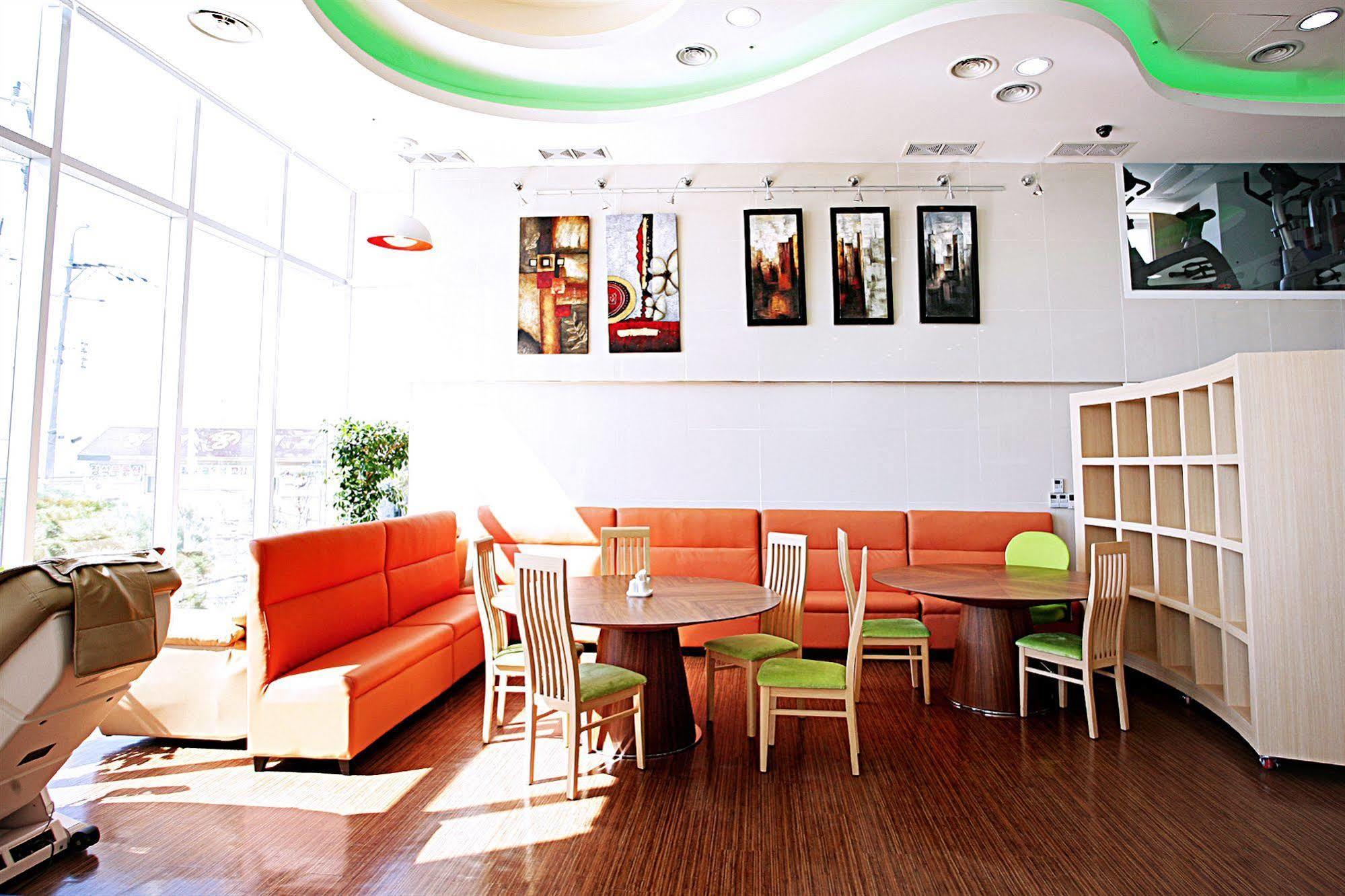 Gunsan Apple Tree Hotel 外观 照片