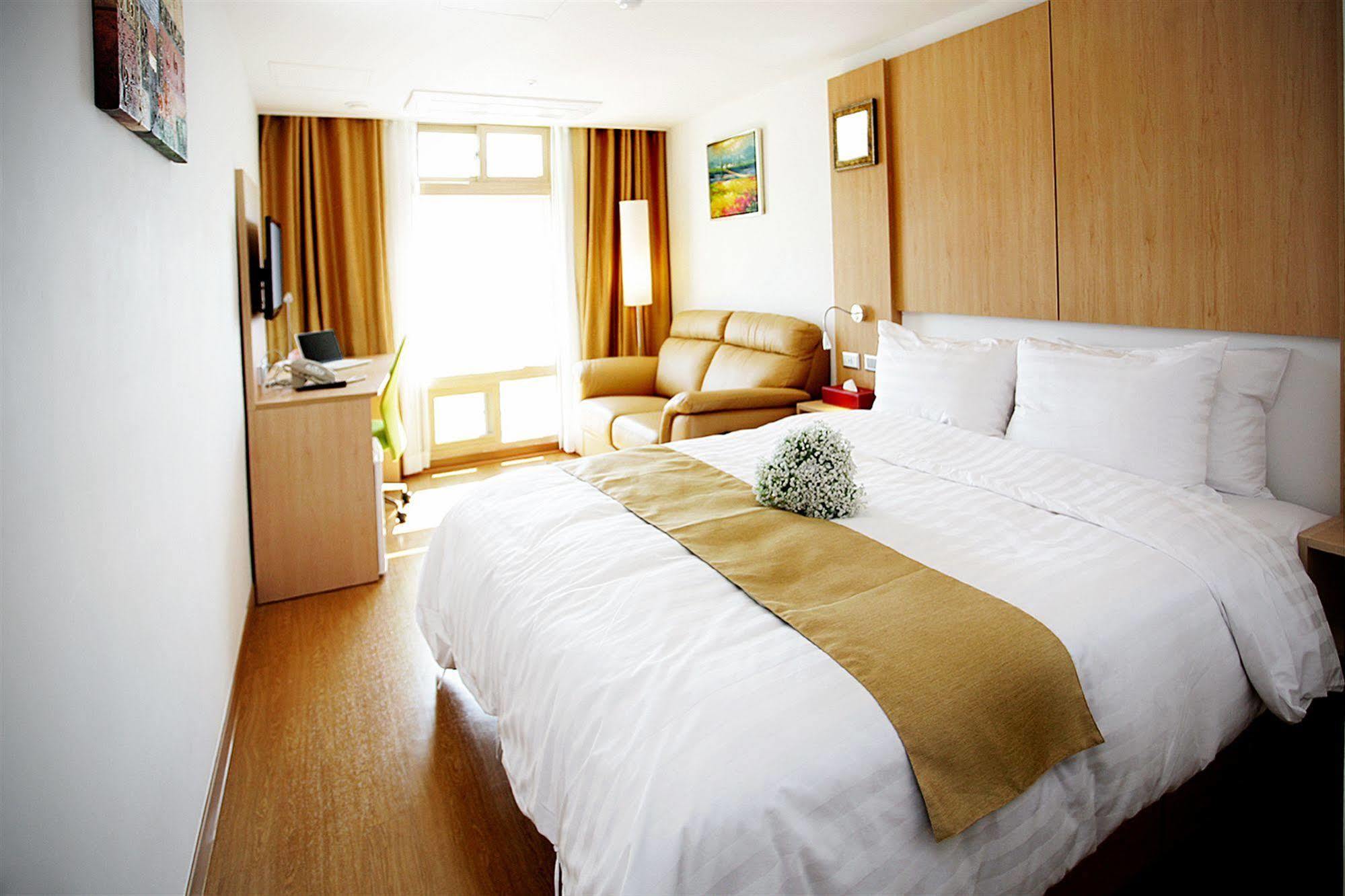 Gunsan Apple Tree Hotel 外观 照片